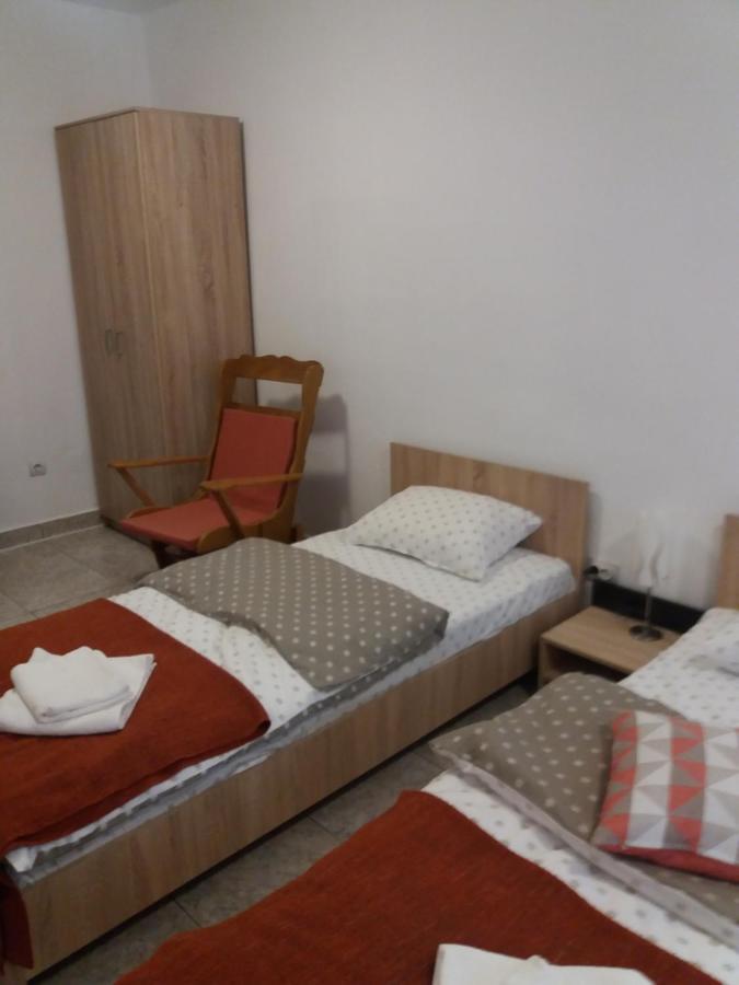 Appartement Cazare Neu-Arad Autostrada Extérieur photo